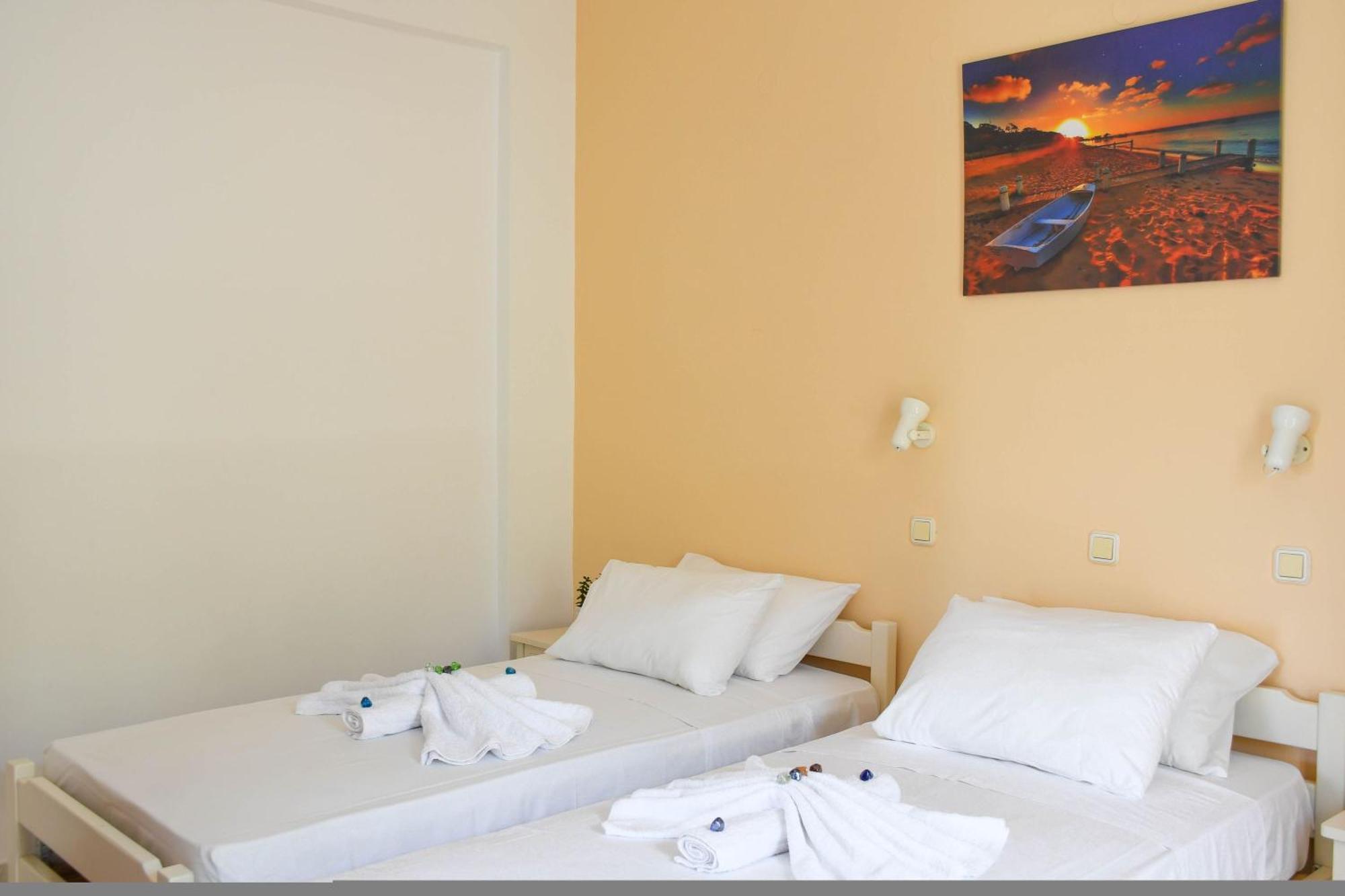 Litinas Apartments With Pool Agia Marina Exterior foto