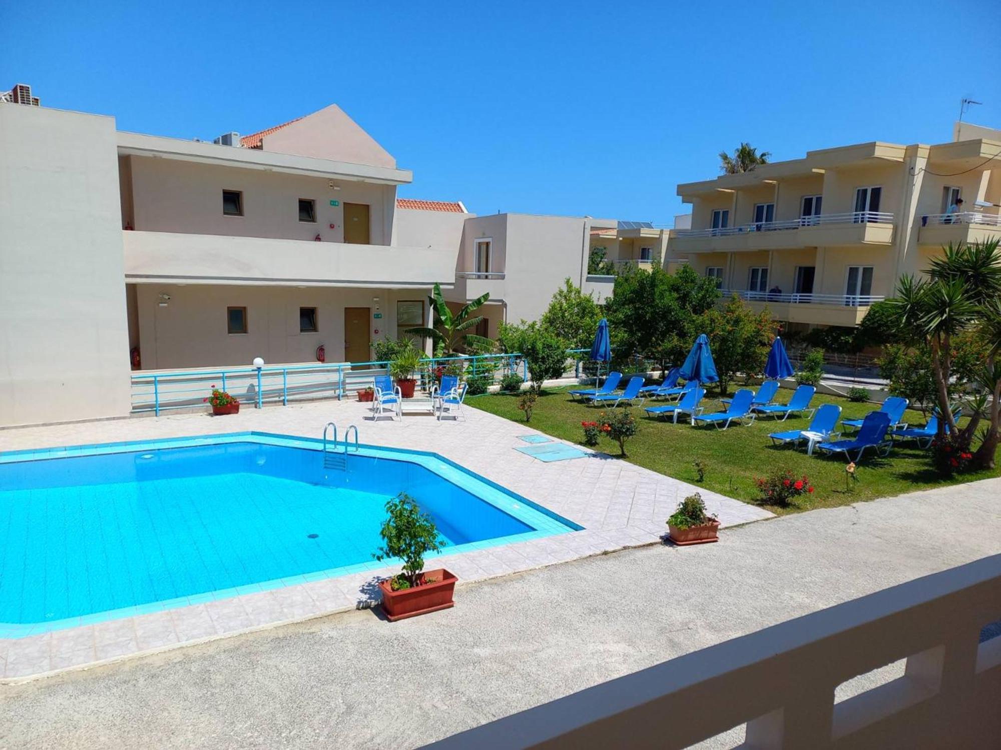 Litinas Apartments With Pool Agia Marina Exterior foto