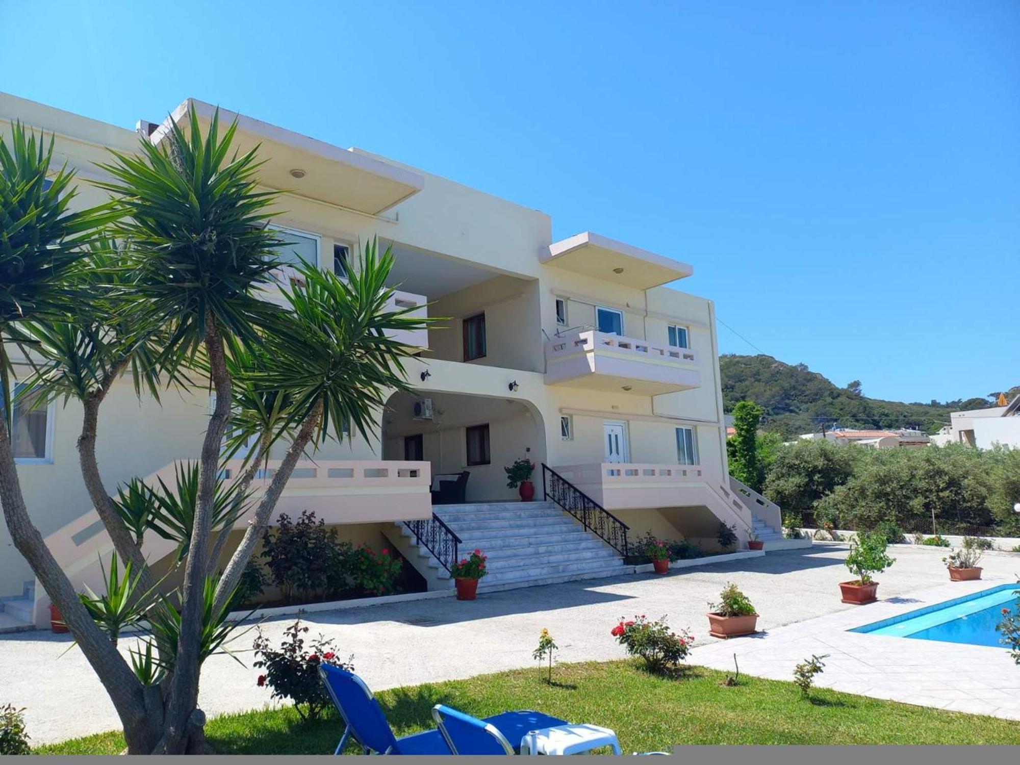 Litinas Apartments With Pool Agia Marina Exterior foto