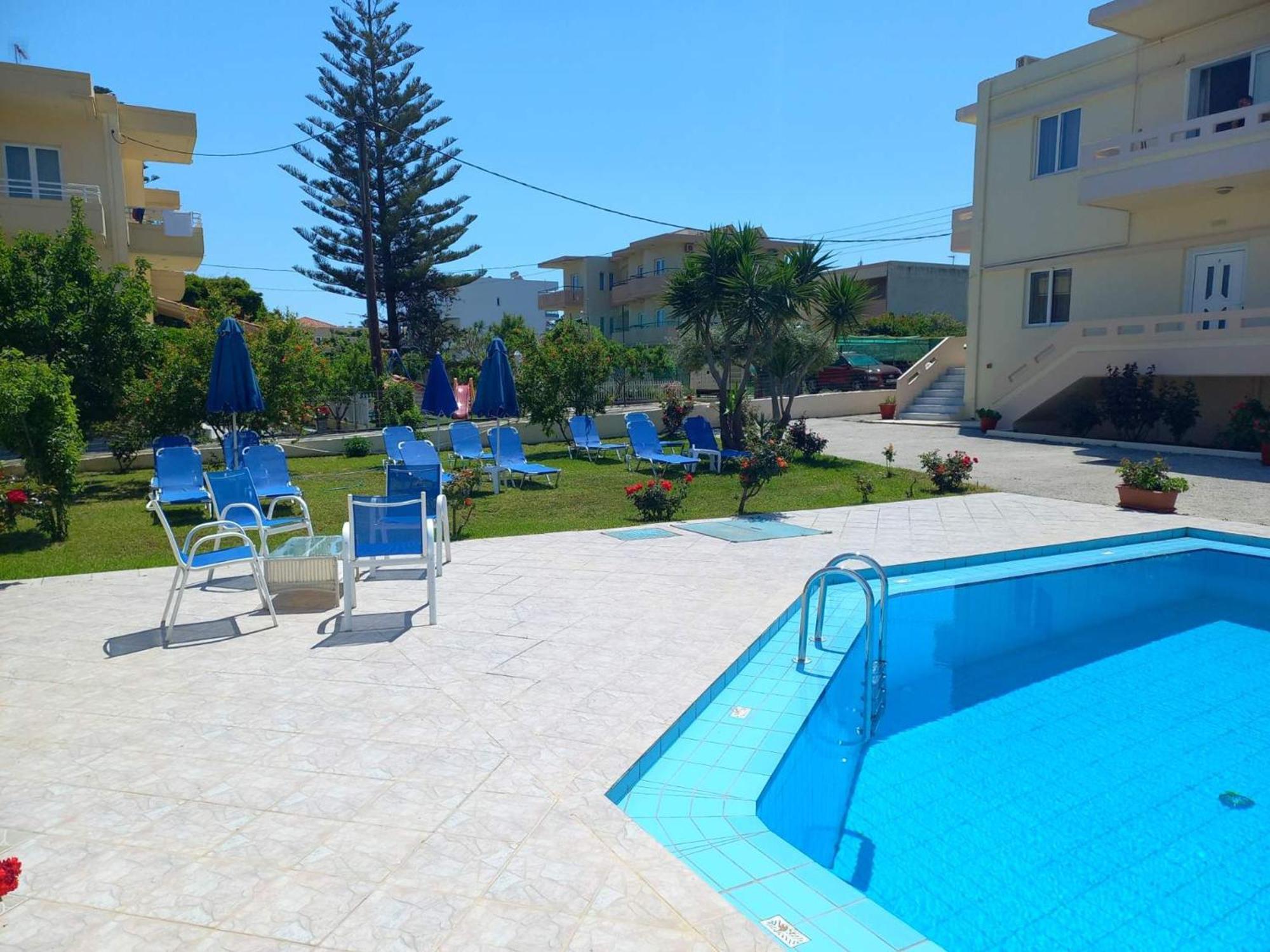 Litinas Apartments With Pool Agia Marina Exterior foto